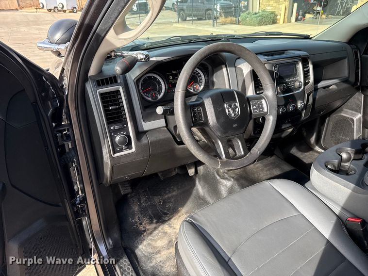 image for item ES5538 2019 RAM 1500 Ext. Cab pickup truck