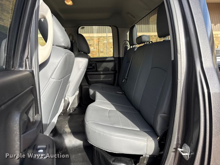 image for item ES5538 2019 RAM 1500 Ext. Cab pickup truck