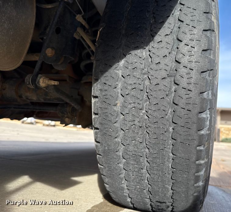 image for item ES5538 2019 RAM 1500 Ext. Cab pickup truck