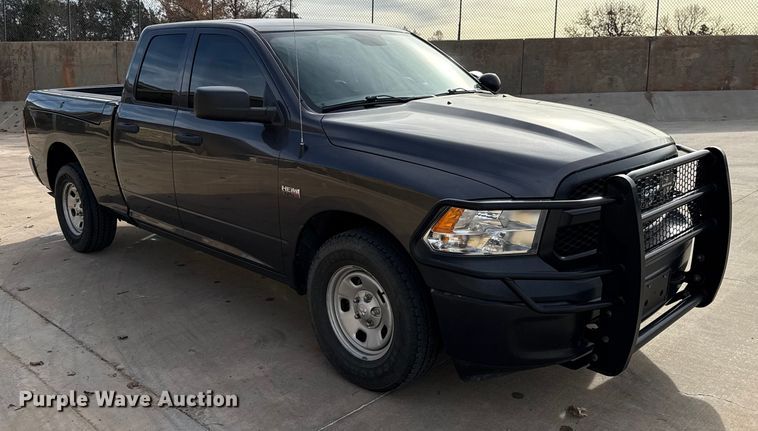 image for item ES5539 2019 RAM 1500 Ext. Cab pickup truck