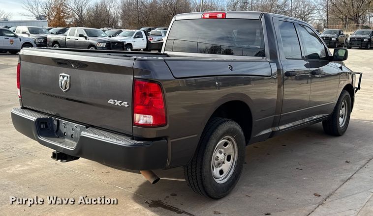 image for item ES5539 2019 RAM 1500 Ext. Cab pickup truck