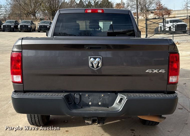 image for item ES5539 2019 RAM 1500 Ext. Cab pickup truck