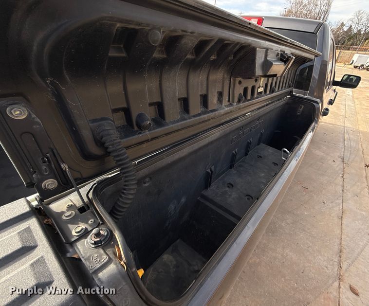 image for item ES5539 2019 RAM 1500 Ext. Cab pickup truck