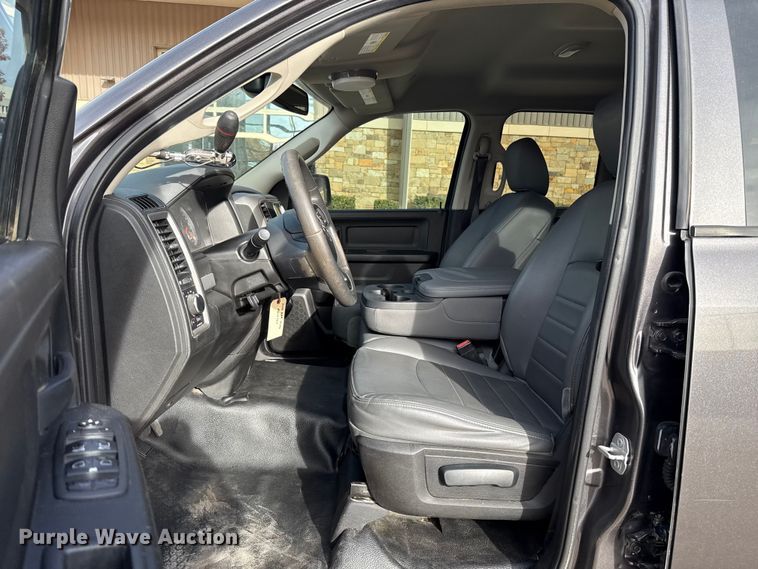 image for item ES5539 2019 RAM 1500 Ext. Cab pickup truck