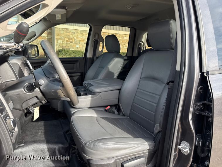 image for item ES5539 2019 RAM 1500 Ext. Cab pickup truck