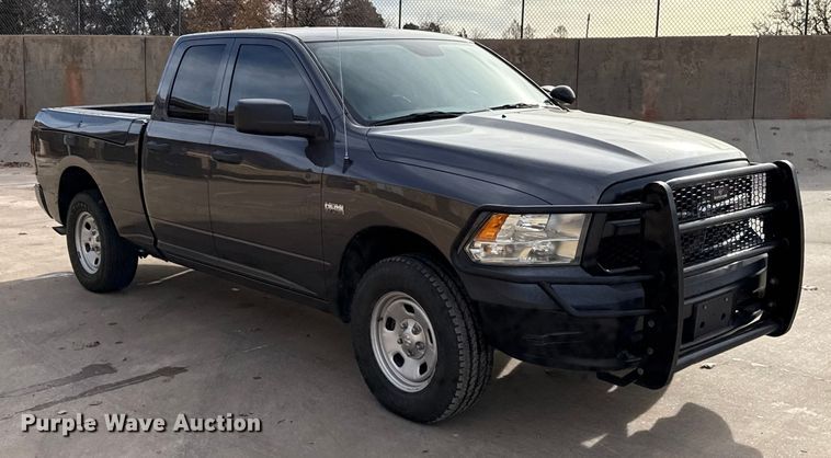 image for item ES5540 2019 RAM 1500 Ext. Cab pickup truck