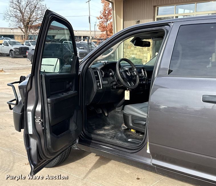 image for item ES5540 2019 RAM 1500 Ext. Cab pickup truck