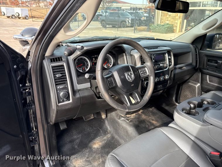 image for item ES5540 2019 RAM 1500 Ext. Cab pickup truck