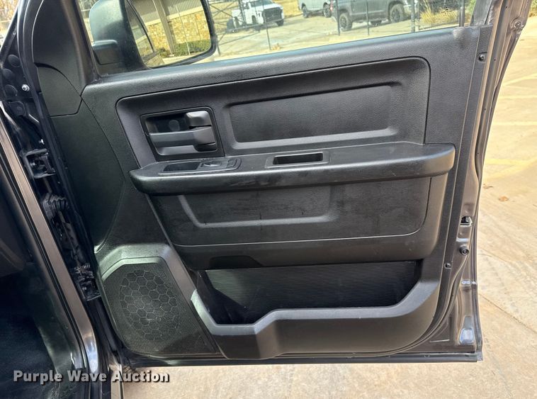 image for item ES5540 2019 RAM 1500 Ext. Cab pickup truck