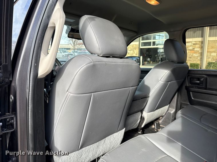 image for item ES5540 2019 RAM 1500 Ext. Cab pickup truck