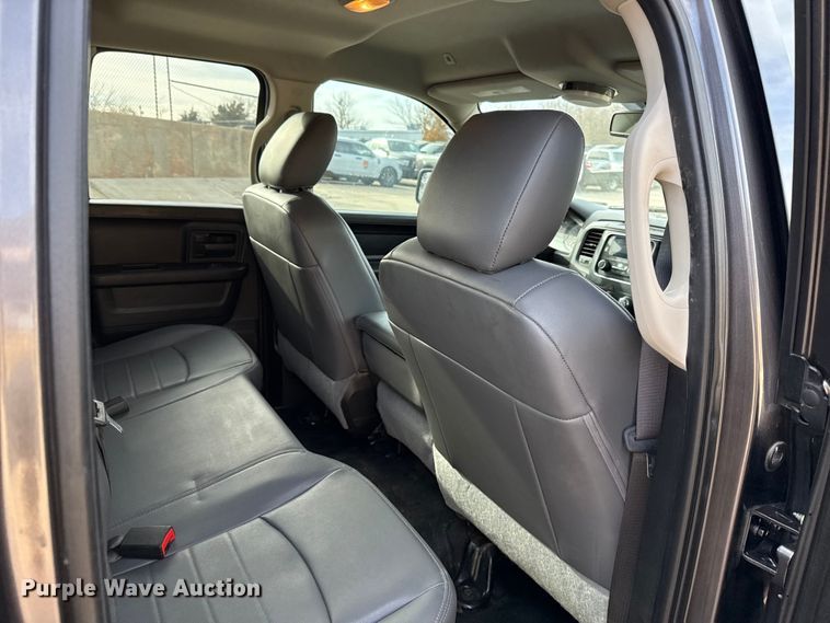 image for item ES5540 2019 RAM 1500 Ext. Cab pickup truck