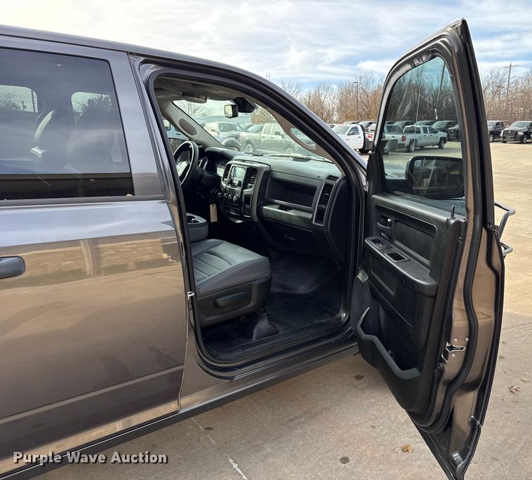 image for item ES5540 2019 RAM 1500 Ext. Cab pickup truck