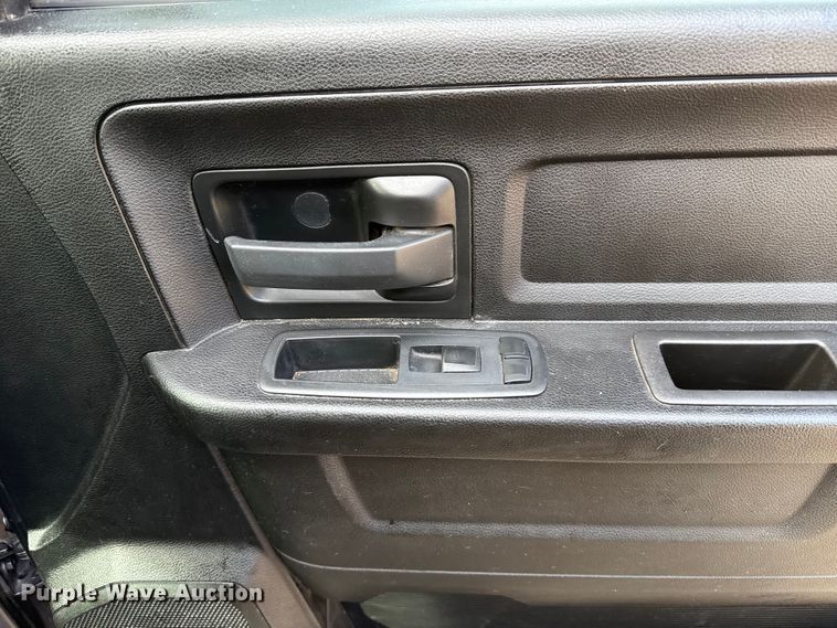 image for item ES5540 2019 RAM 1500 Ext. Cab pickup truck