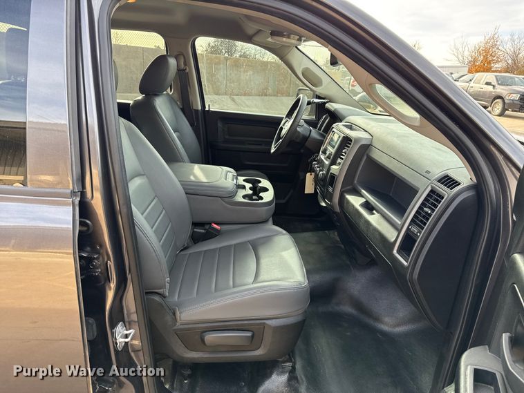 image for item ES5540 2019 RAM 1500 Ext. Cab pickup truck