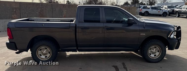 image for item ES5541 2020 RAM 1500 Ext. Cab pickup truck