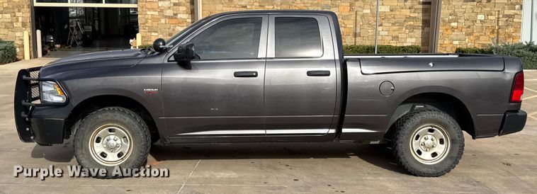 image for item ES5541 2020 RAM 1500 Ext. Cab pickup truck