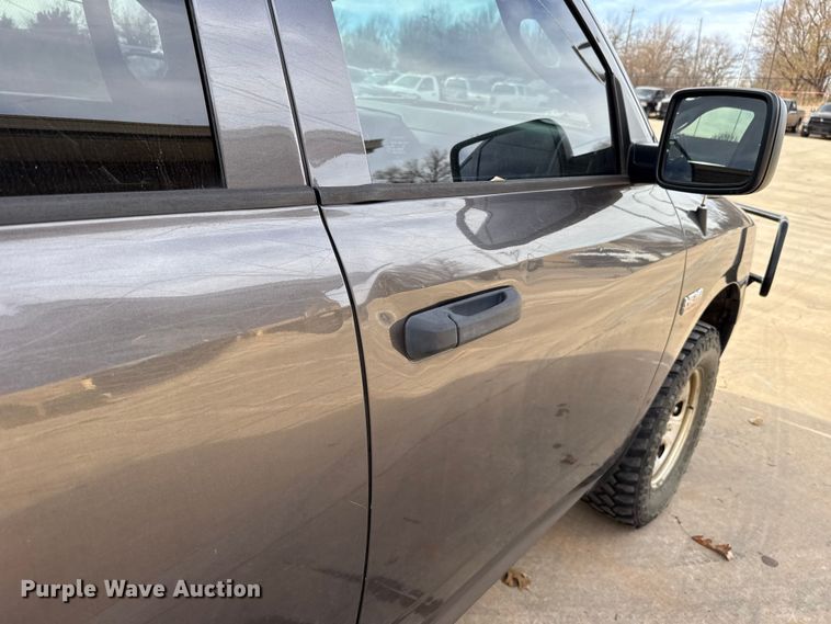 image for item ES5541 2020 RAM 1500 Ext. Cab pickup truck