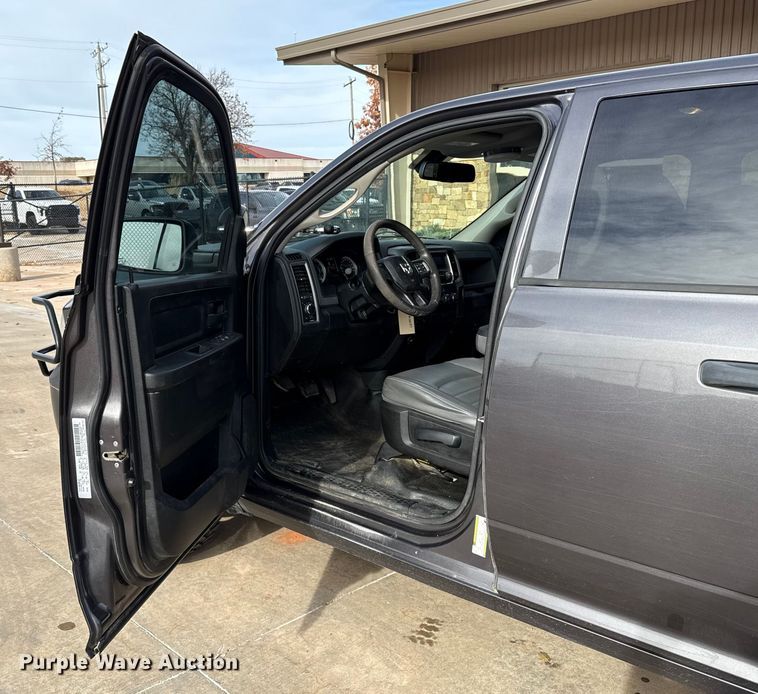 image for item ES5541 2020 RAM 1500 Ext. Cab pickup truck