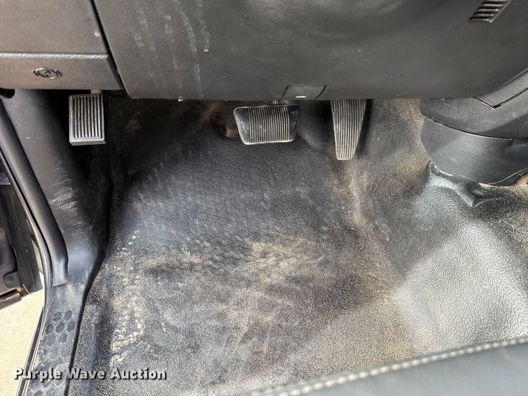 image for item ES5541 2020 RAM 1500 Ext. Cab pickup truck