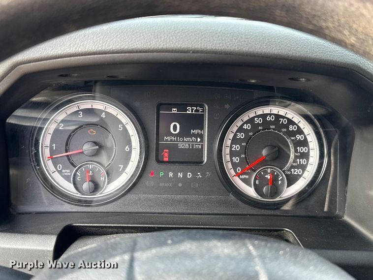 image for item ES5541 2020 RAM 1500 Ext. Cab pickup truck