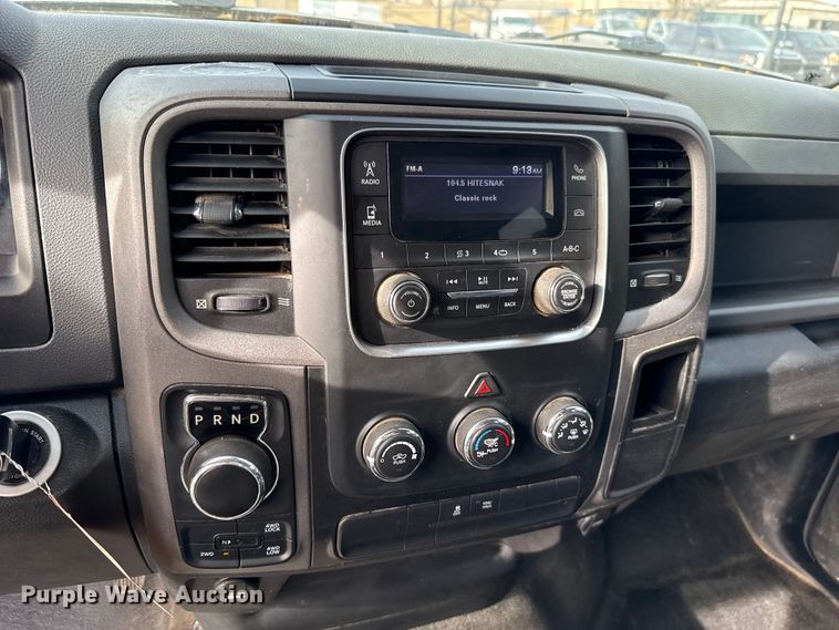 image for item ES5541 2020 RAM 1500 Ext. Cab pickup truck