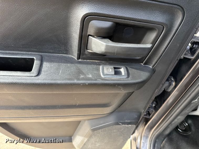 image for item ES5541 2020 RAM 1500 Ext. Cab pickup truck