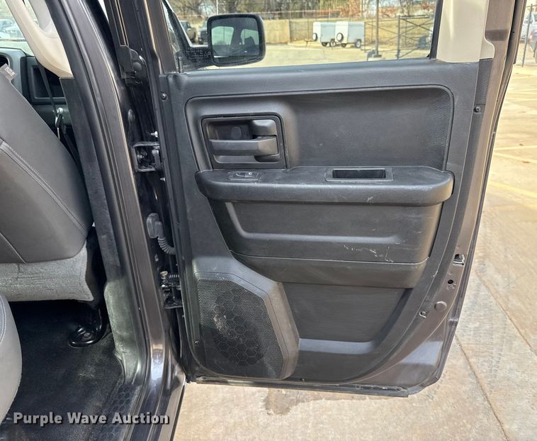 image for item ES5541 2020 RAM 1500 Ext. Cab pickup truck