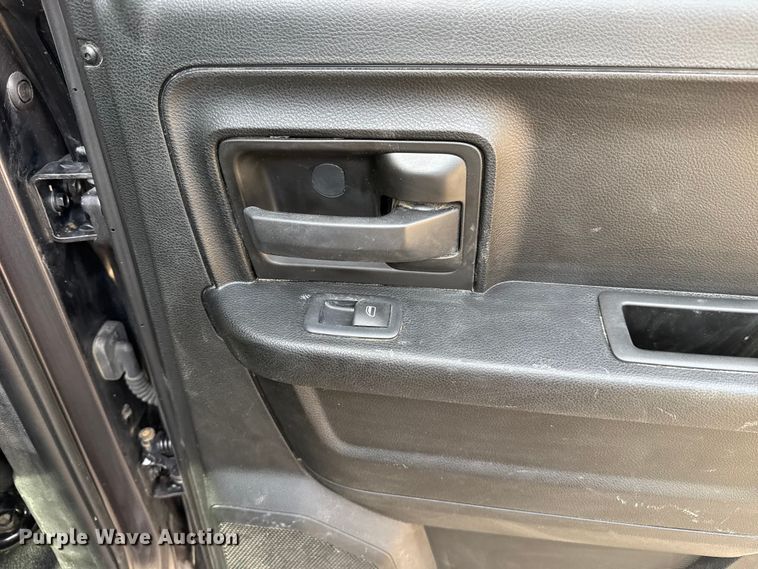 image for item ES5541 2020 RAM 1500 Ext. Cab pickup truck