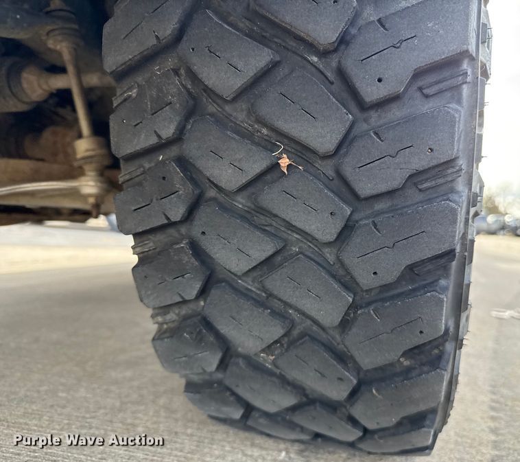 image for item ES5541 2020 RAM 1500 Ext. Cab pickup truck