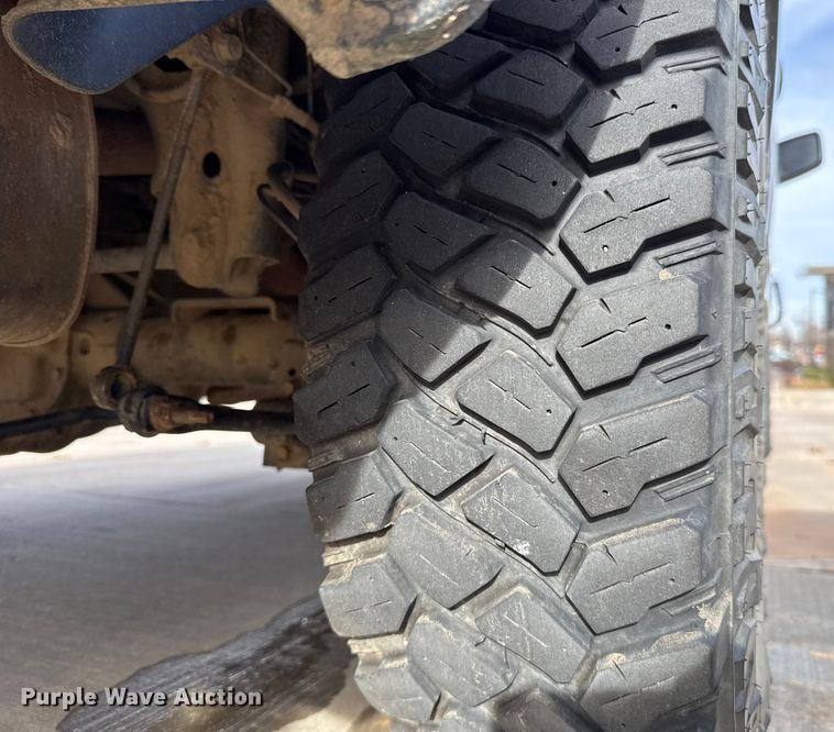 image for item ES5541 2020 RAM 1500 Ext. Cab pickup truck