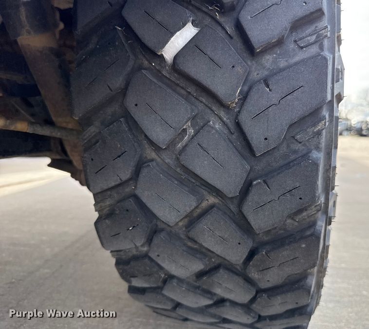 image for item ES5541 2020 RAM 1500 Ext. Cab pickup truck