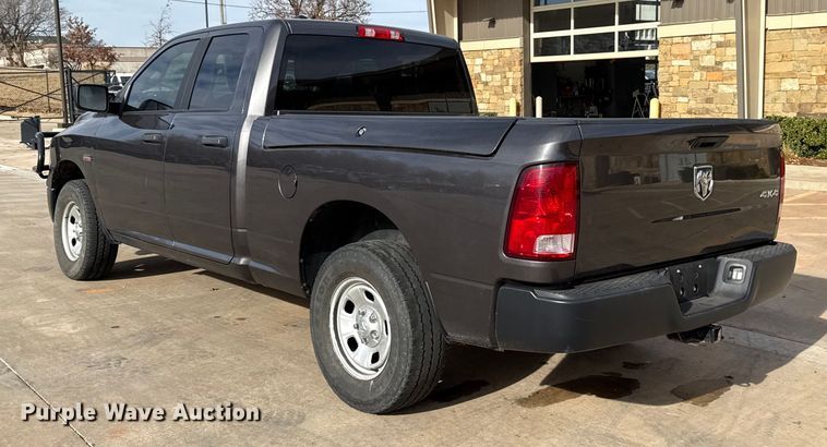 image for item ES5542 2021 RAM 1500 Ext. Cab pickup truck