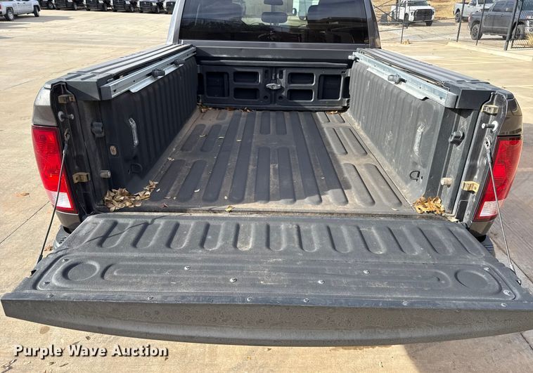 image for item ES5542 2021 RAM 1500 Ext. Cab pickup truck