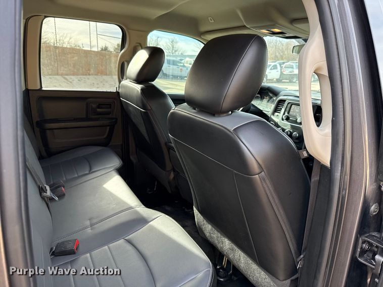 image for item ES5542 2021 RAM 1500 Ext. Cab pickup truck