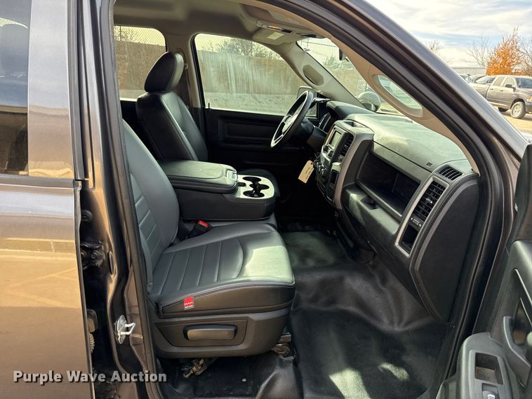 image for item ES5542 2021 RAM 1500 Ext. Cab pickup truck