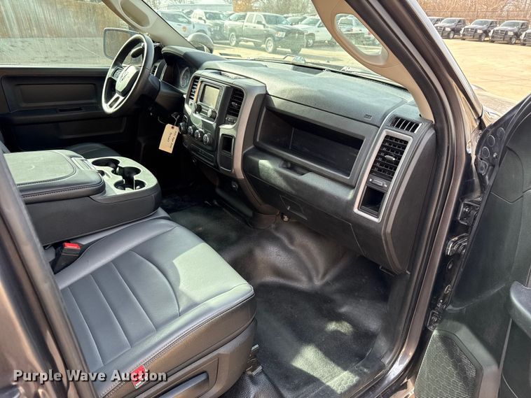 image for item ES5542 2021 RAM 1500 Ext. Cab pickup truck