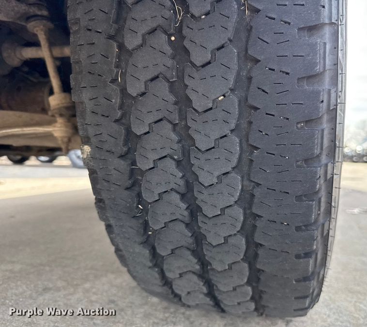 image for item ES5542 2021 RAM 1500 Ext. Cab pickup truck