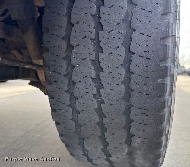 image for item ES5542 2021 RAM 1500 Ext. Cab pickup truck