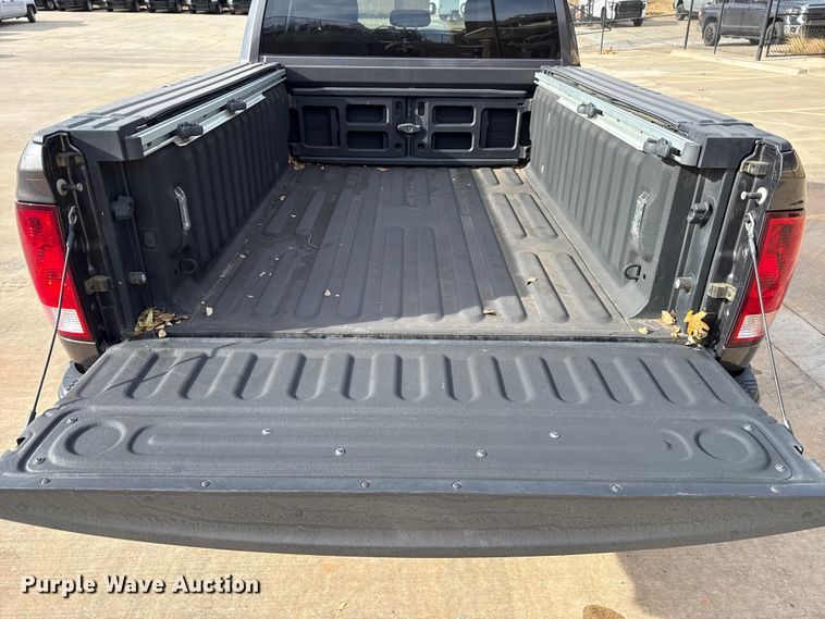 image for item ES5543 2020 RAM 1500 Ext. Cab pickup truck