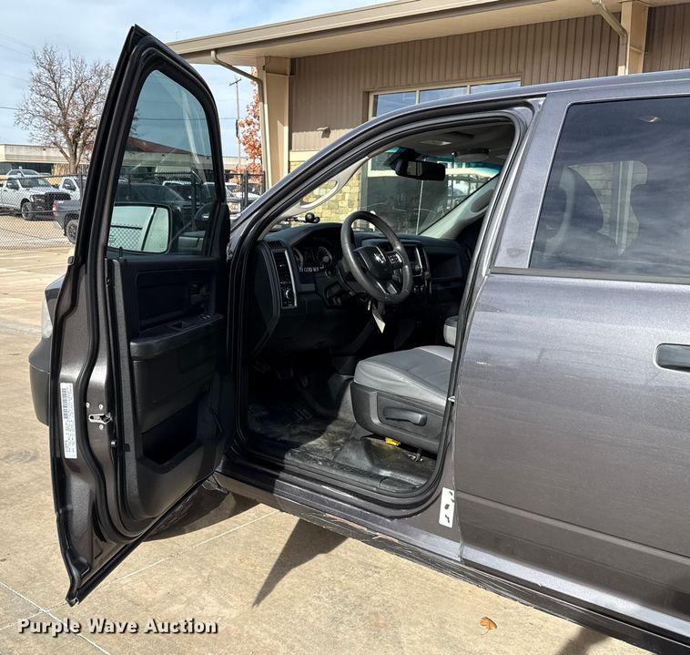 image for item ES5543 2020 RAM 1500 Ext. Cab pickup truck