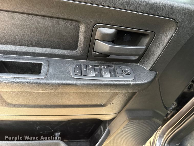 image for item ES5543 2020 RAM 1500 Ext. Cab pickup truck