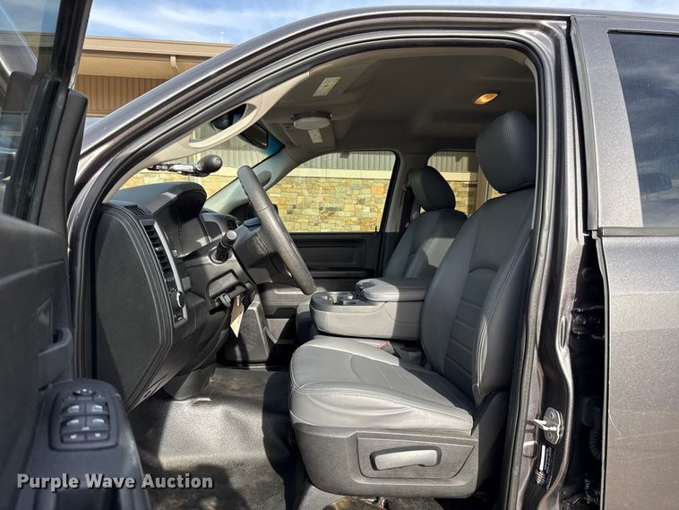 image for item ES5543 2020 RAM 1500 Ext. Cab pickup truck