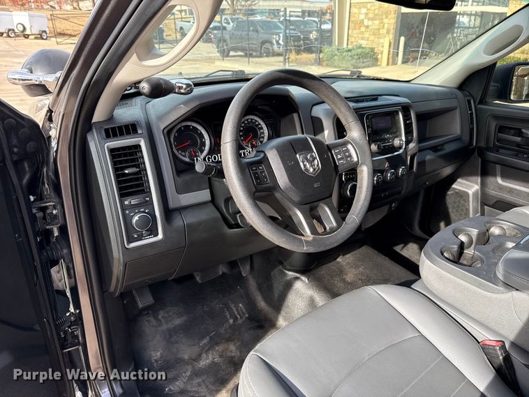 image for item ES5543 2020 RAM 1500 Ext. Cab pickup truck