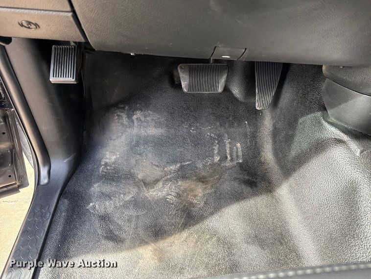 image for item ES5543 2020 RAM 1500 Ext. Cab pickup truck