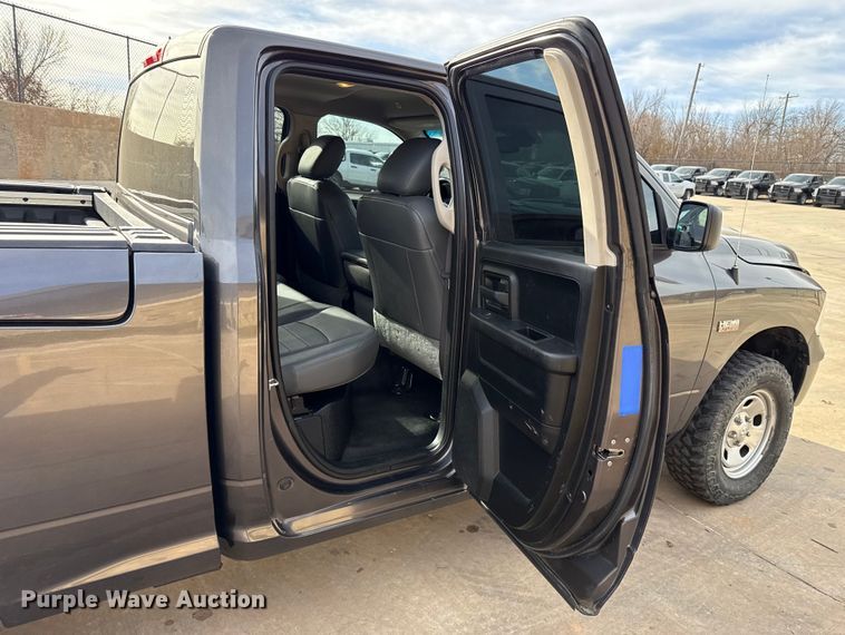 image for item ES5543 2020 RAM 1500 Ext. Cab pickup truck