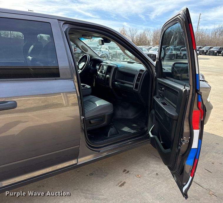 image for item ES5543 2020 RAM 1500 Ext. Cab pickup truck