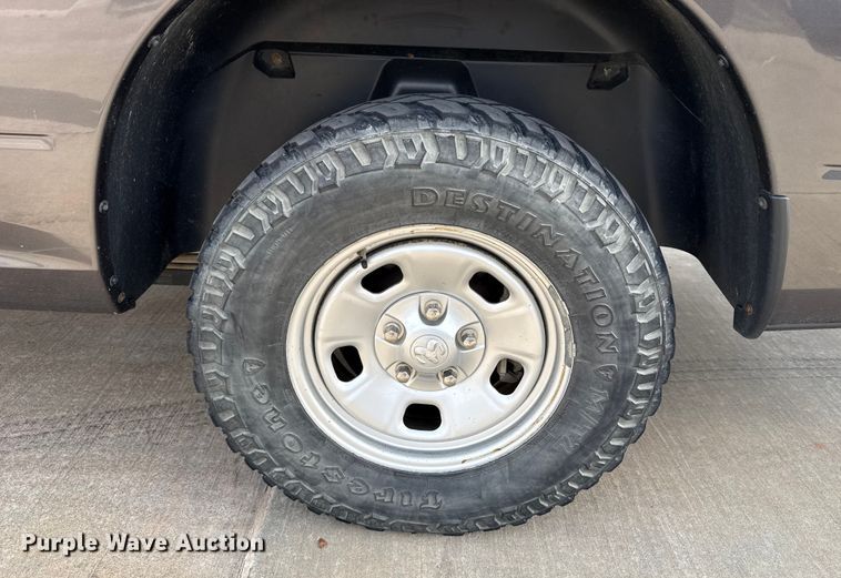 image for item ES5543 2020 RAM 1500 Ext. Cab pickup truck