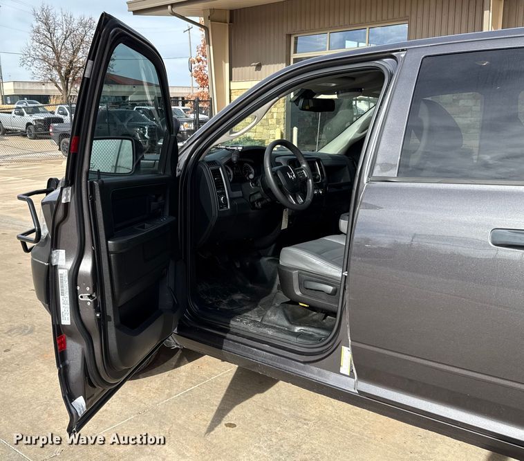 image for item ES5544 2019 RAM 1500 Ext. Cab pickup truck