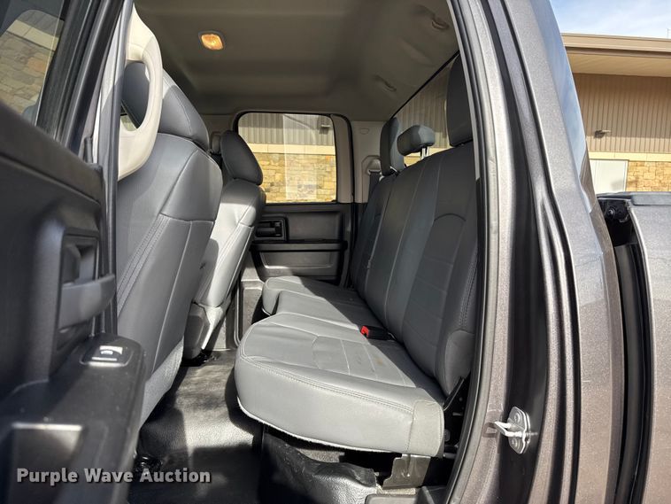 image for item ES5544 2019 RAM 1500 Ext. Cab pickup truck