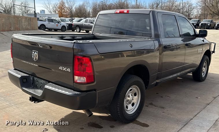 image for item ES5545 2019 RAM 1500 Ext. Cab pickup truck